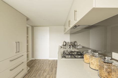 Photo of property in 170 Mount Pleasant Road, Mount Pleasant, Christchurch, 8081