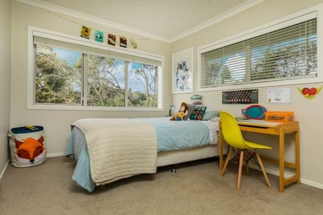 Photo of property in 21 Churchouse Road, Greenhithe, Auckland, 0632