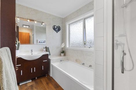 Photo of property in 10 Culzean Grove, Bell Block, New Plymouth, 4312