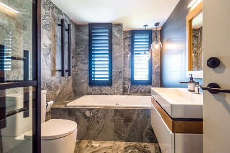 Photo of property in 6k Carlton Gore Road, Grafton, Auckland, 1023