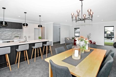 Photo of property in 6 Terli Way, Glen Avon, New Plymouth, 4312