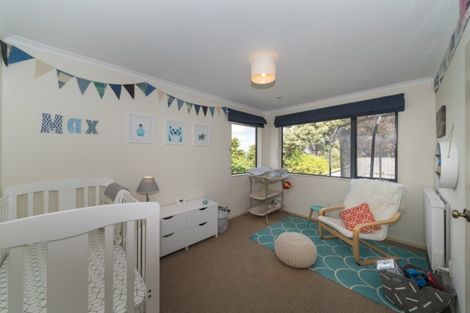Photo of property in 30 Logan Way, Kelvin Grove, Palmerston North, 4414