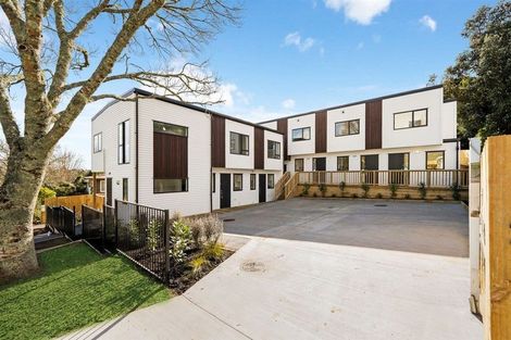 Photo of property in 3/22 Takapu Street, Henderson, Auckland, 0612