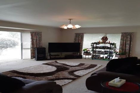 Photo of property in 2/119 Rangitoto Road, Papatoetoe, Auckland, 2025