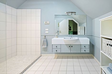 Photo of property in 77 Harrowfield Drive, Harrowfield, Hamilton, 3210