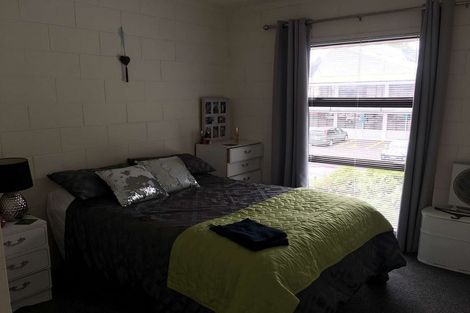 Photo of property in 10/1 Glen Road, Browns Bay, Auckland, 0630