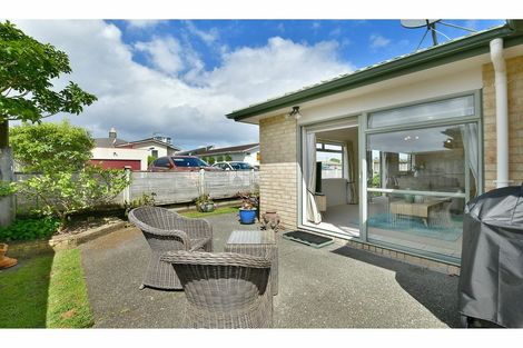 Photo of property in 19 Francis Skinner Place, Orewa, 0931