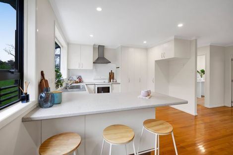 Photo of property in 352 Manutahi Road, Lepperton, New Plymouth, 4373