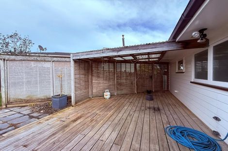 Photo of property in 28 Velma Road, Hillcrest, Auckland, 0627