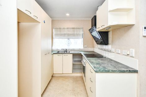 Photo of property in 2/39 Montilla Place, Manurewa, Auckland, 2102
