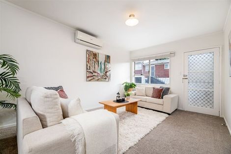 Photo of property in 6/40 Miro Street, New Lynn, Auckland, 0600
