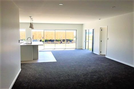 Photo of property in 10 Tilly Lane, Huapai, Kumeu, 0810