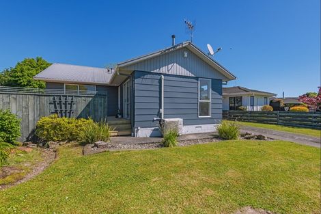 Photo of property in 68 Carter Crescent, Awapuni, Palmerston North, 4412