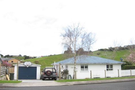 Photo of property in 10 Heaphy Street, Westown, New Plymouth, 4310