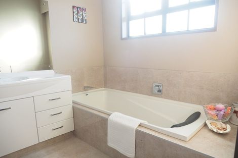 Photo of property in 34 Aintree Crescent, Awapuni, Palmerston North, 4412