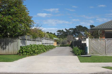 Photo of property in 98a Queens Road, Glen Avon, New Plymouth, 4312