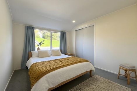 Photo of property in 11 Mira Place, Windsor Park, Auckland, 0632