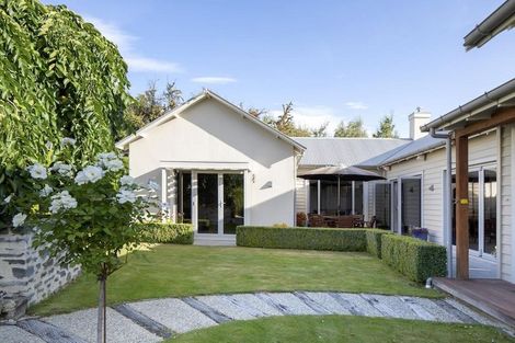 Photo of property in 22 Advance Terrace, Arrowtown, 9302