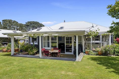 Photo of property in 9 Henui Street, Strandon, New Plymouth, 4312