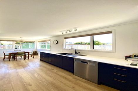 Photo of property in 81 California Drive, Totara Park, Upper Hutt, 5018