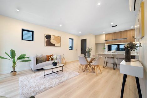 Photo of property in 28a Moire Road, Massey, Auckland, 0614