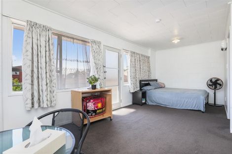 Photo of property in 226 Old Farm Road, Hamilton East, Hamilton, 3216