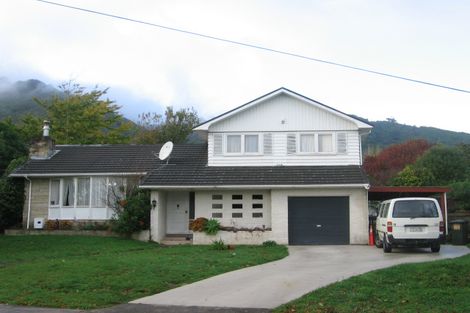 Photo of property in 22 Ruru Street, Waikanae, 5036