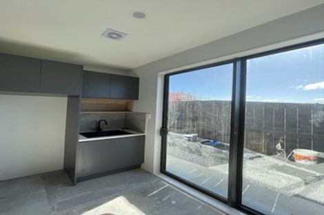 Photo of property in 4 Pineview Drive, Rosehill, Papakura, 2113