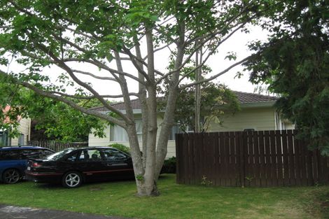 Photo of property in 2/11 Sharivari Place, Conifer Grove, Takanini, 2112