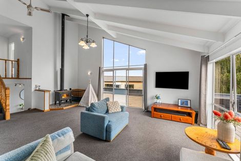 Photo of property in 2 Newberry Place, Richmond Heights, Taupo, 3330