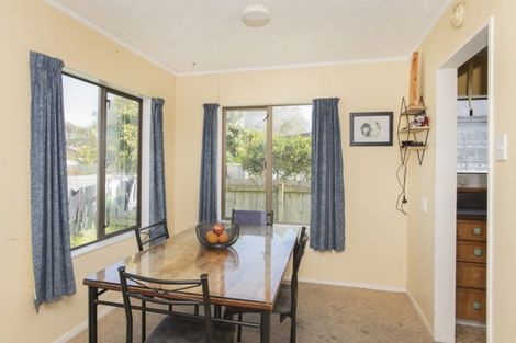 Photo of property in 21 Haldane Street, Elgin, Gisborne, 4010