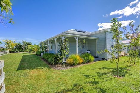 Photo of property in 1807 Kimbolton Road, Kiwitea, Feilding, 4777