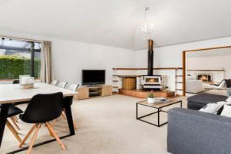 Photo of property in 8 Cherry Court, Wanaka, 9305