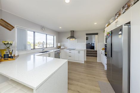 Photo of property in 47 Evans Road, Weymouth, Auckland, 2103