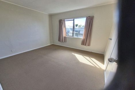 Photo of property in 5/106 Shifnal Drive, Randwick Park, Auckland, 2105