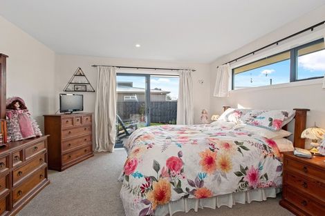 Photo of property in 11 Picadilly Avenue, Casebrook, Christchurch, 8051