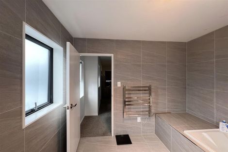 Photo of property in 104 Bellbird Street, Papakura, 2110