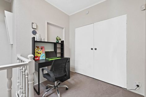 Photo of property in 10 Pine Terrace, Howick, Auckland, 2014