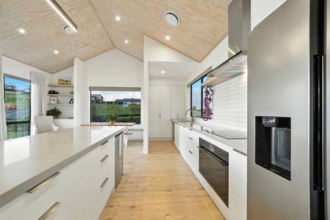 Photo of property in 1 Eaglesfield Close, Westmorland, Christchurch, 8025