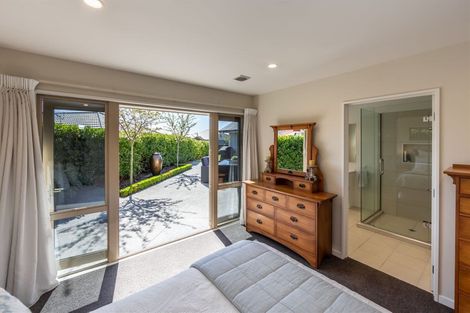 Photo of property in 16 Harrys Way, Redwood, Christchurch, 8051