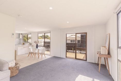 Photo of property in 12 Bromley Road, Bromley, Christchurch, 8062