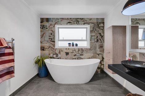 Photo of property in 3 Carex Grove, Foxton Beach, Foxton, 4815