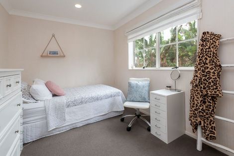 Photo of property in 3/222 Bleakhouse Road, Mellons Bay, Auckland, 2014