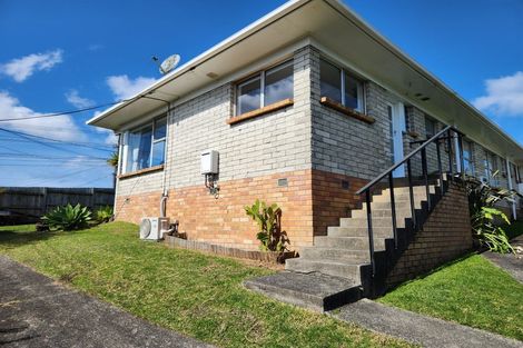 Photo of property in 2/166 Verbena Road, Birkdale, Auckland, 0626