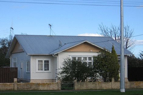 Photo of property in 95 Queen Street West, Levin, 5510