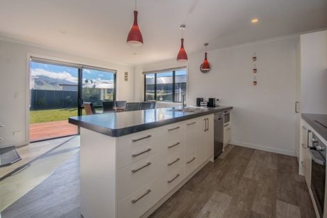 Photo of property in 18 Magnetic Place, Cromwell, 9310