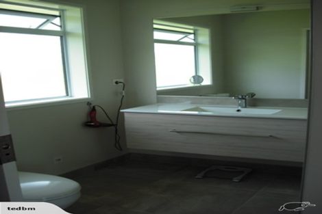 Photo of property in 500 Kinloch Road, Kinloch, Taupo, 3377