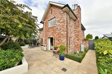 Photo of property in 16a Hadlow Place, Burnside, Christchurch, 8041