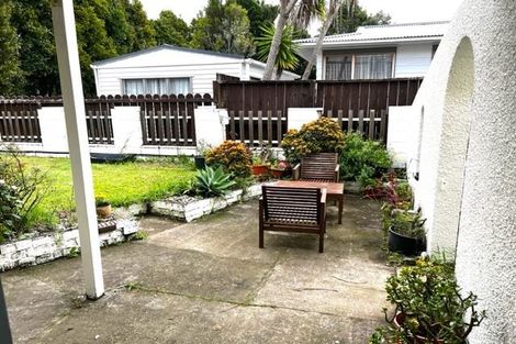 Photo of property in 37 Awaruku Road, Torbay, Auckland, 0630