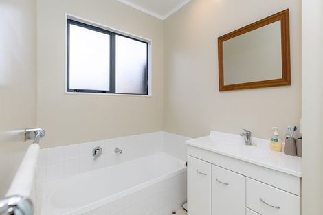 Photo of property in 2 Arundel Place, Nawton, Hamilton, 3200